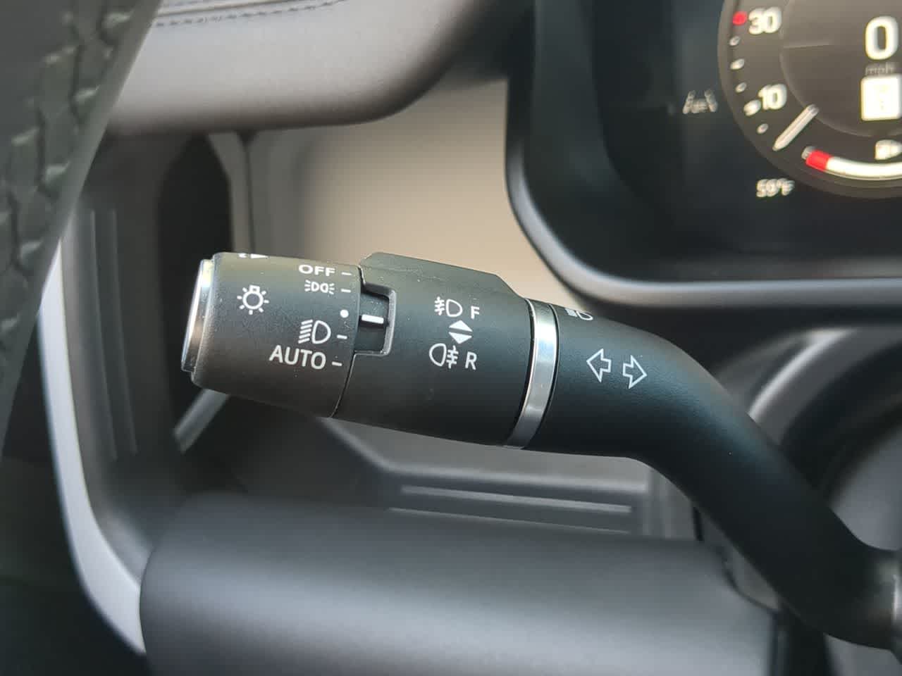 Thumbnail: 2025 Land Rover Defender - 28