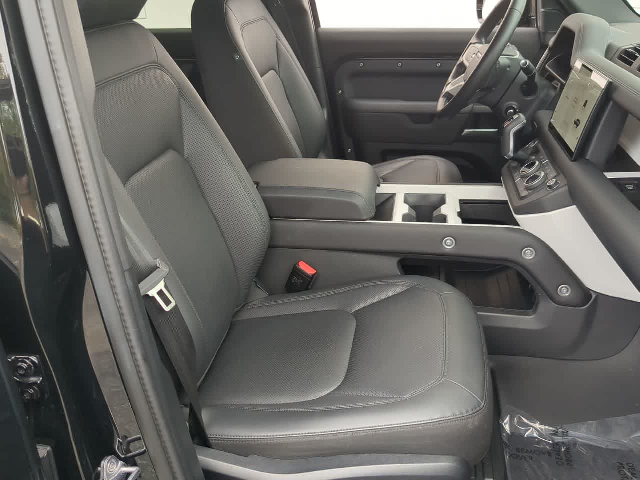 Thumbnail: 2025 Land Rover Defender - 23