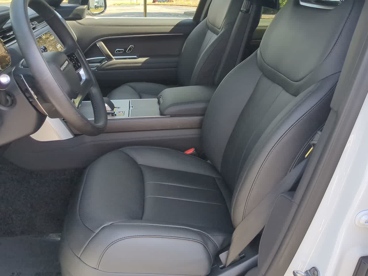 Thumbnail: 2026 Land Rover Range Rover - 17