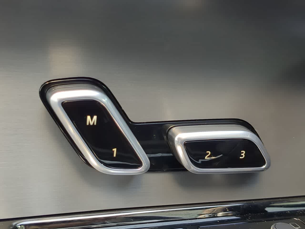 Thumbnail: 2025 Land Rover Range Rover Sport - 16