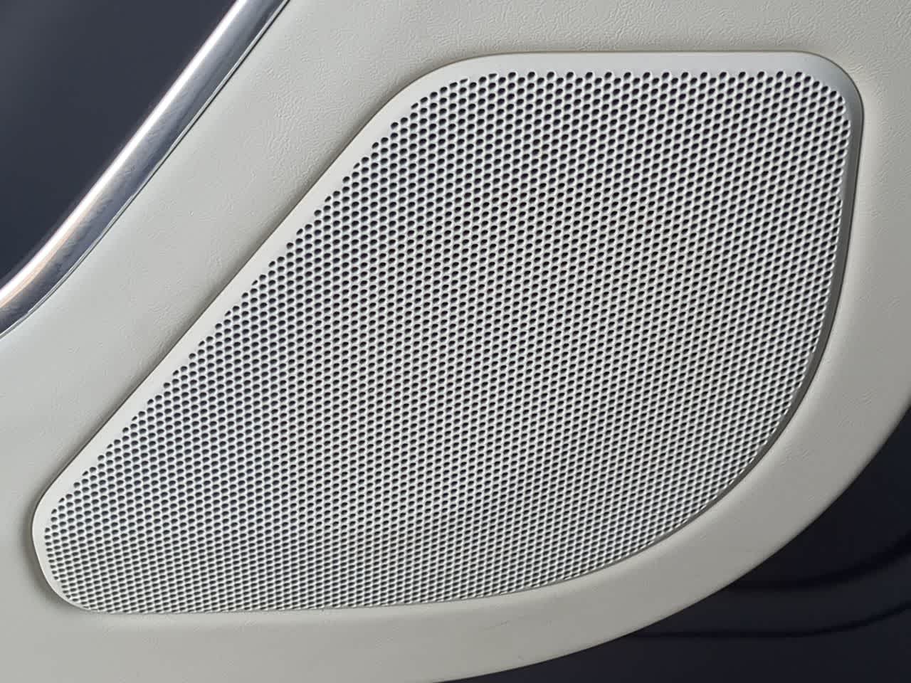 Thumbnail: 2024 Land Rover Range Rover - 32