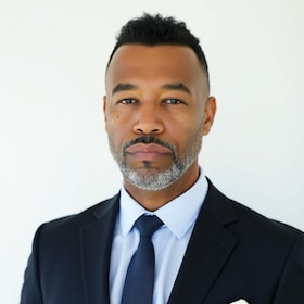 Staff member Julius Green from ID_1f27a2