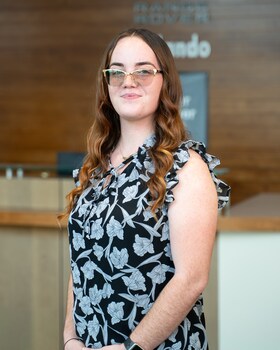 Staff member Melanie Snyder from ID_044af7