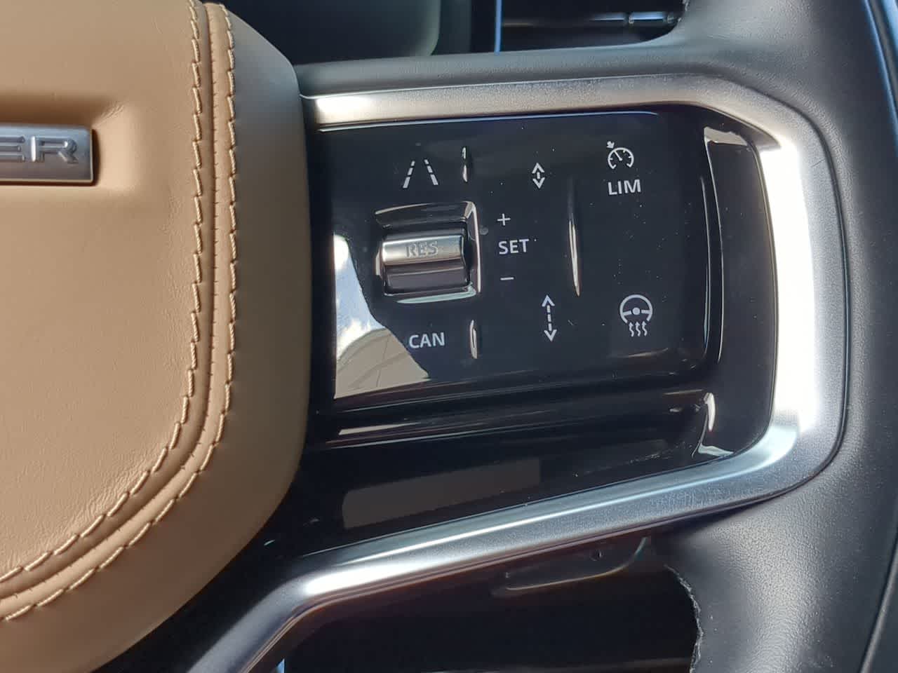 Thumbnail: 2025 Land Rover Range Rover Sport - 27