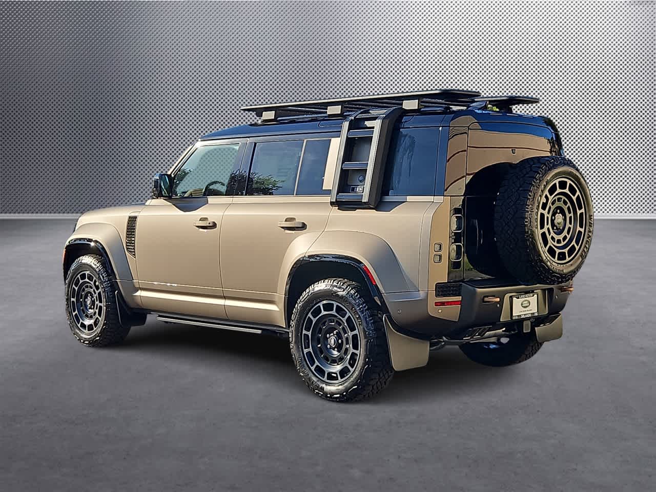 Thumbnail: 2025 Land Rover Defender - 6