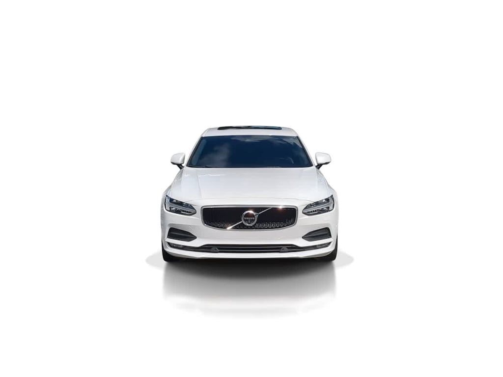 Used 2018 Volvo S90 Momentum Sedan