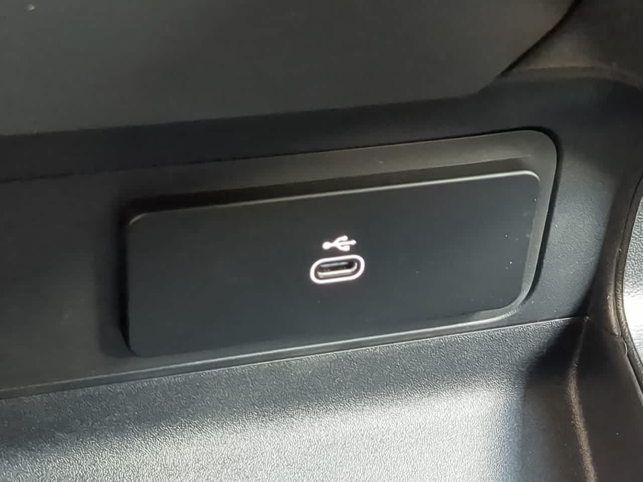 Thumbnail: 2026 Land Rover Defender - 34