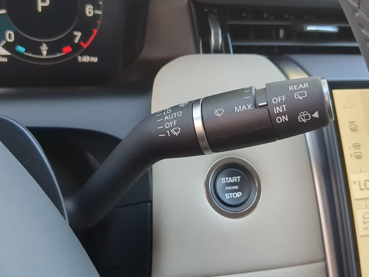 Thumbnail: 2025 Land Rover Discovery Sport - 27