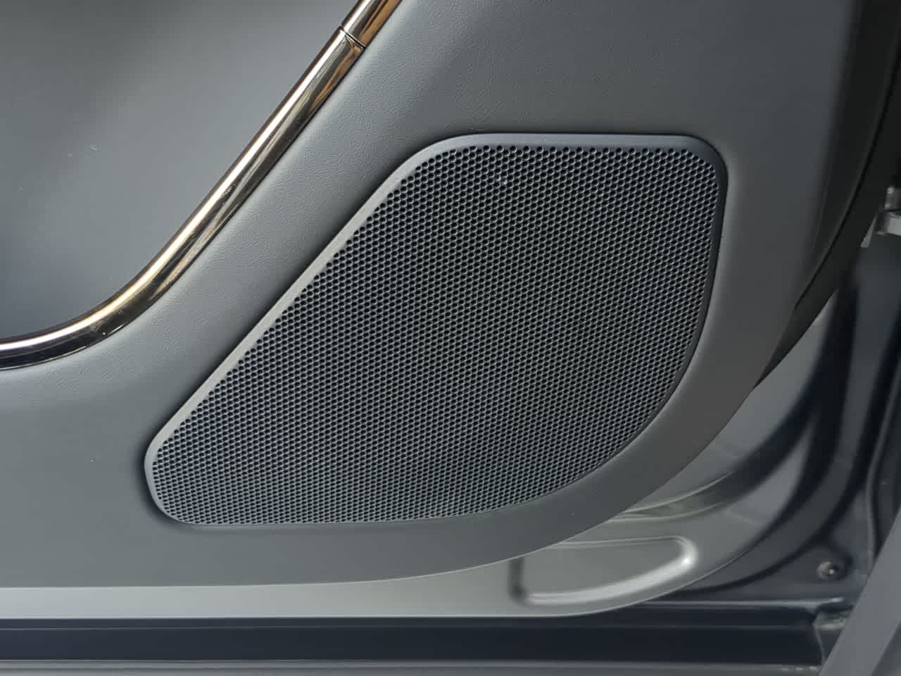 Thumbnail: 2025 Land Rover Range Rover Sport - 32