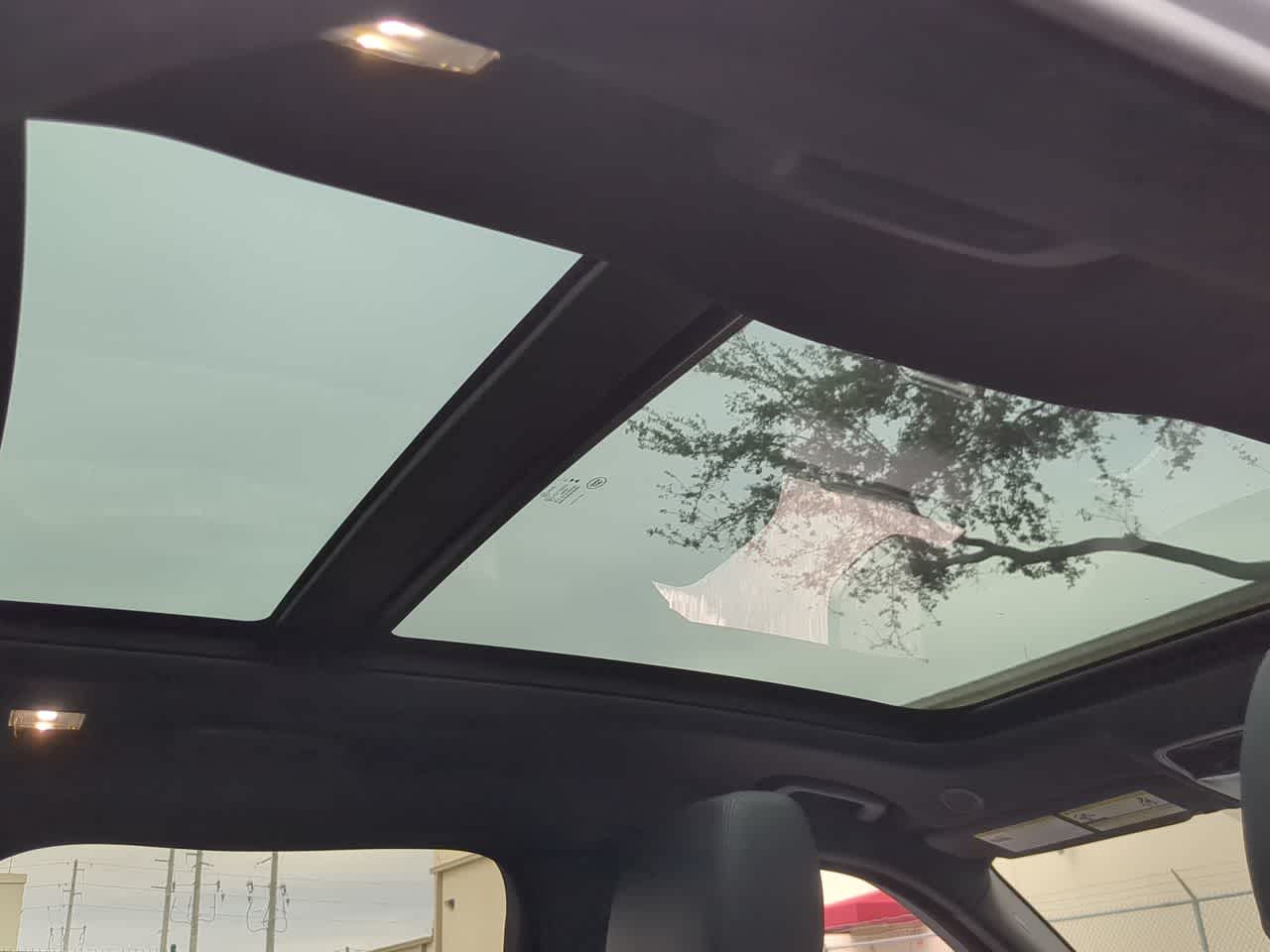 Thumbnail: 2024 Land Rover Range Rover Velar - 22