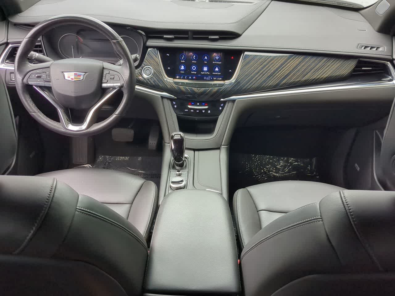 Thumbnail: 2024 Cadillac XT6 - 16