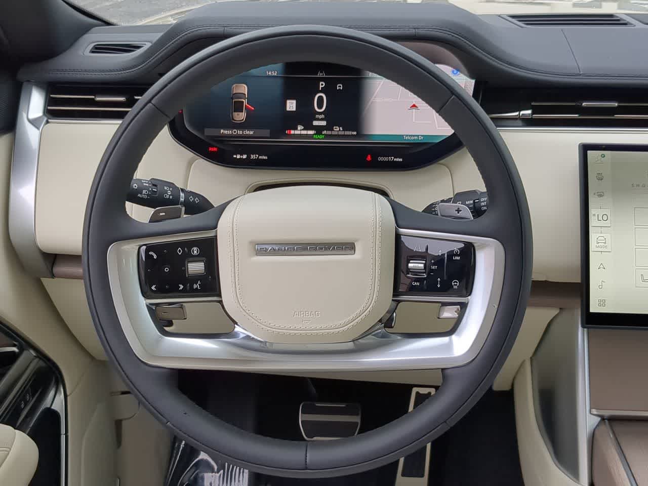 Thumbnail: 2025 Land Rover Range Rover - 25