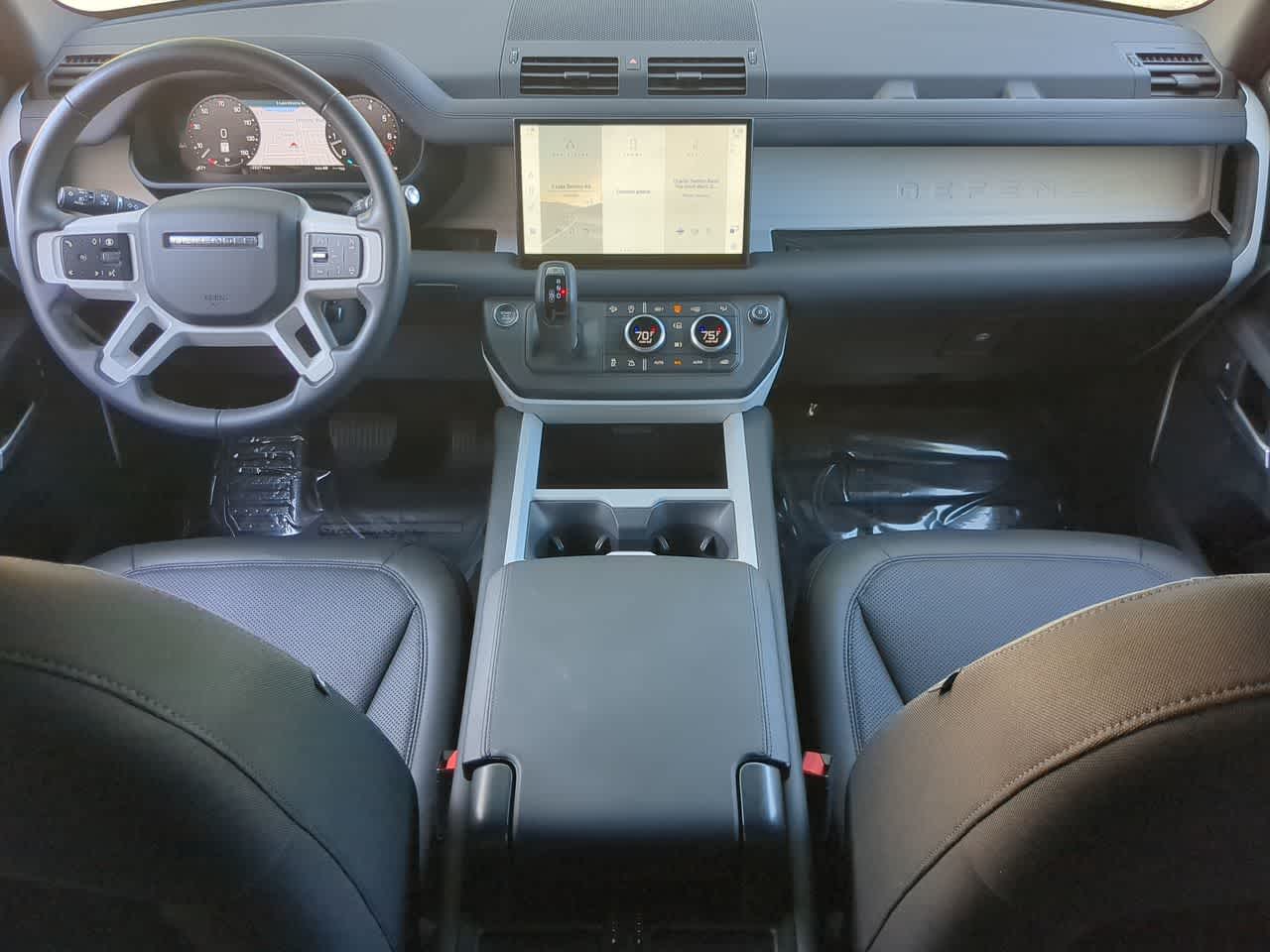 Thumbnail: 2025 Land Rover Defender - 15