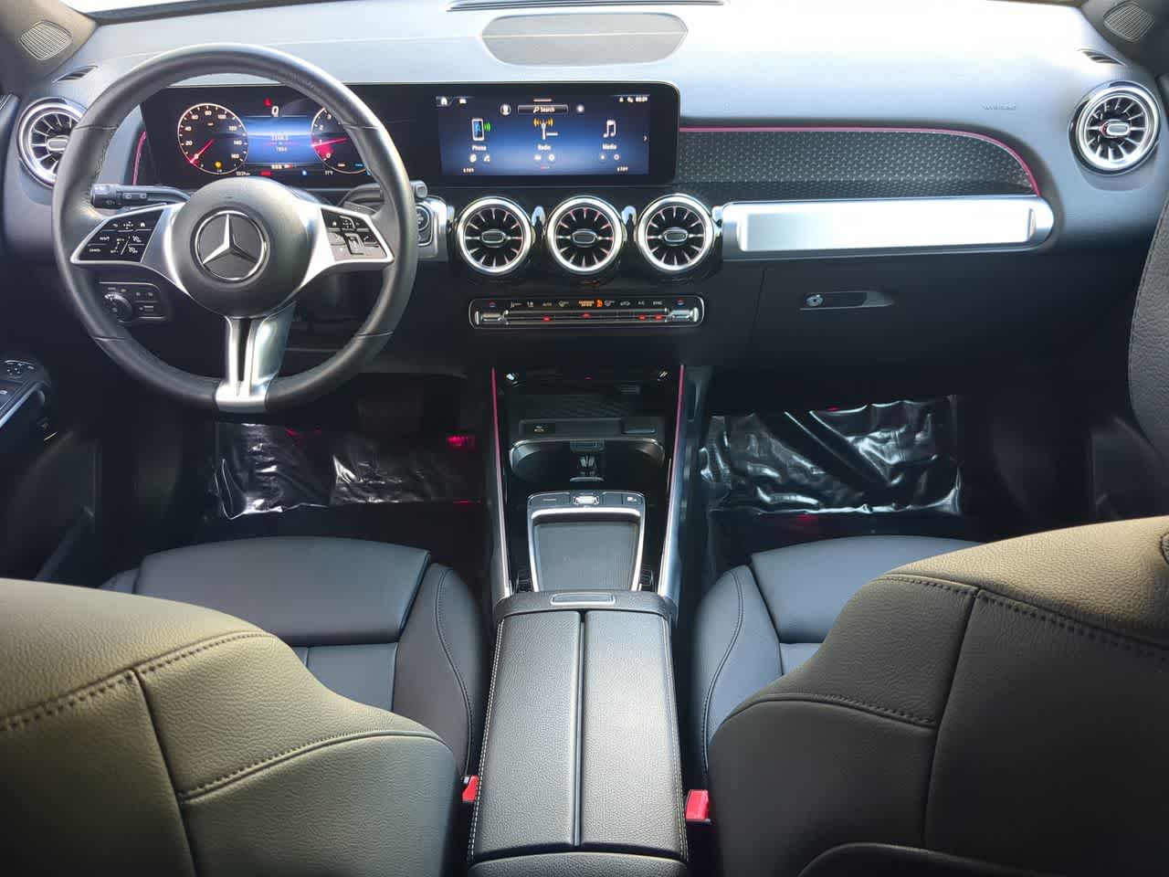 Thumbnail: 2024 Mercedes-Benz GLB - 16