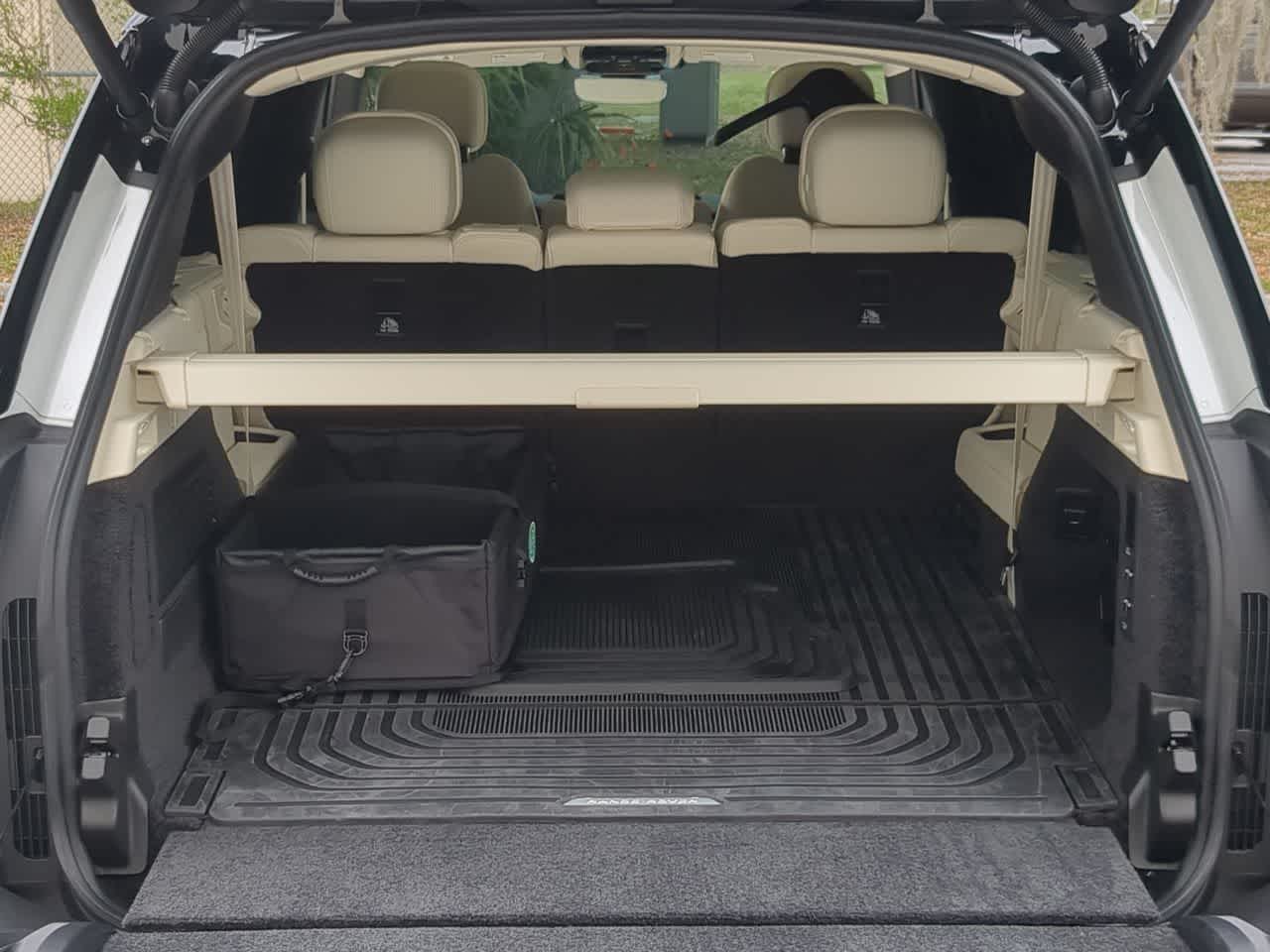 Thumbnail: 2025 Land Rover Range Rover - 36