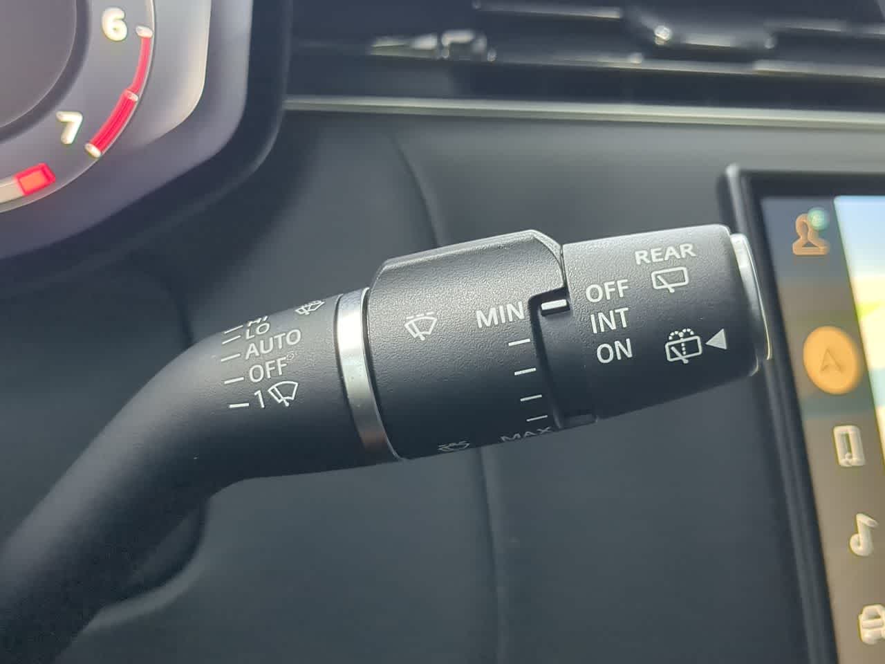 Thumbnail: 2023 Land Rover Range Rover - 26