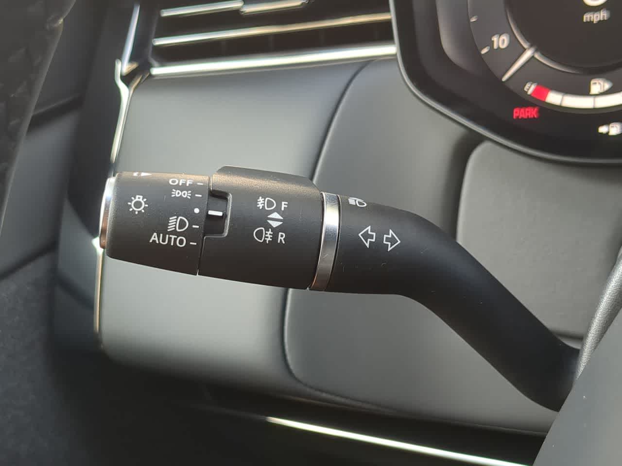 Thumbnail: 2025 Land Rover Range Rover Sport - 29