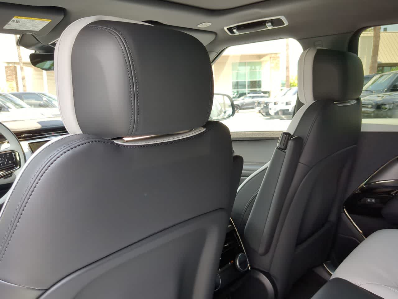 Thumbnail: 2025 Land Rover Range Rover Sport - 19