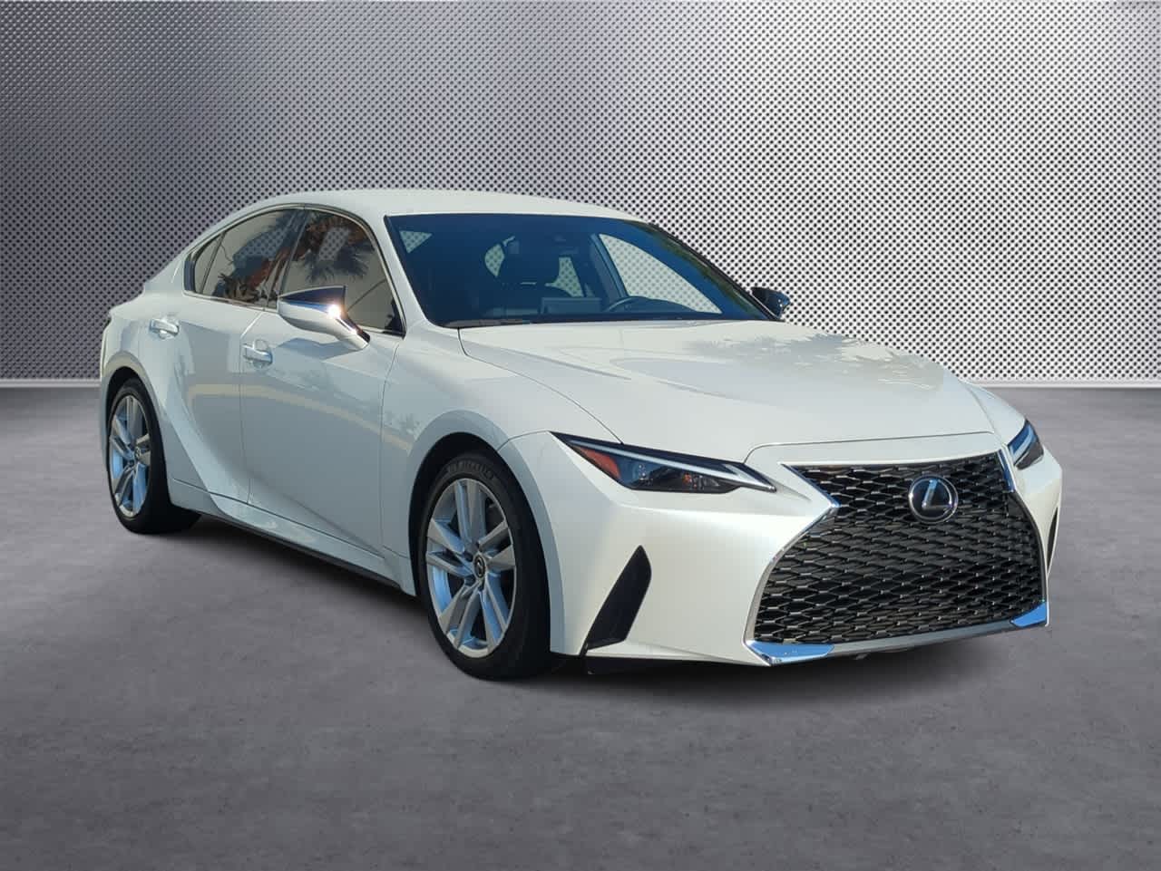 2022 Lexus IS 300 photo 2