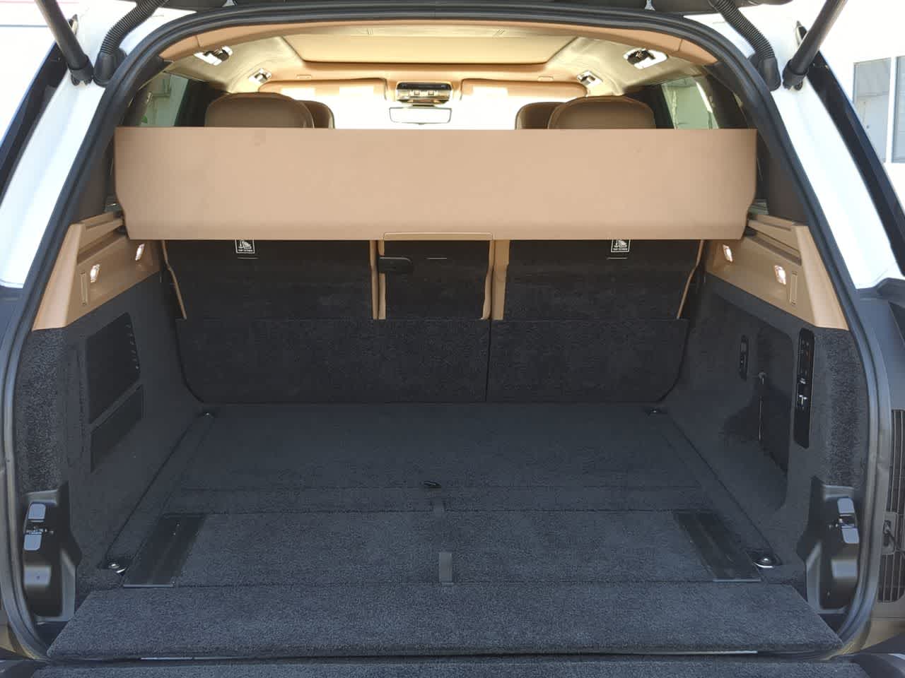 Thumbnail: 2023 Land Rover Range Rover - 34