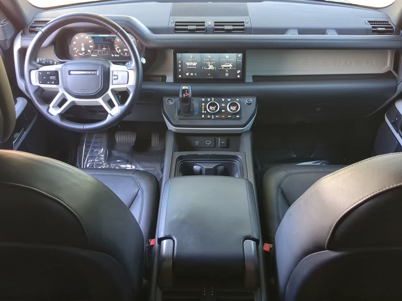 Thumbnail: 2023 Land Rover Defender - 15