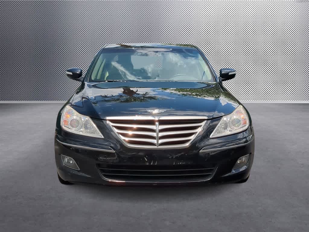 Thumbnail: 2010 Hyundai Genesis - 3