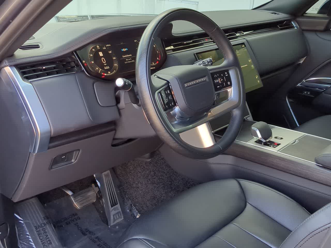 Thumbnail: 2025 Land Rover Range Rover - 10
