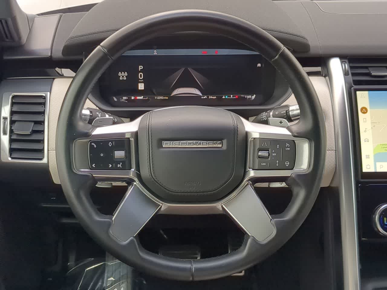 Thumbnail: 2022 Land Rover Discovery - 24