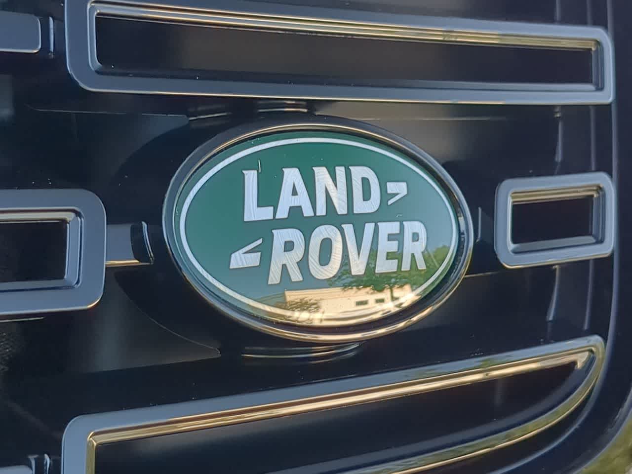 Thumbnail: 2026 Land Rover Range Rover Velar - 11