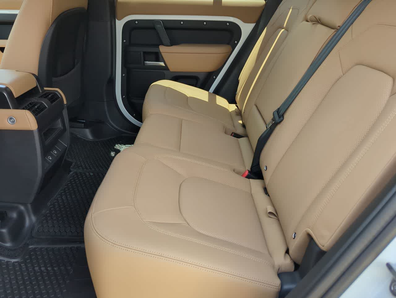 2025 Land Rover Defender 110 20