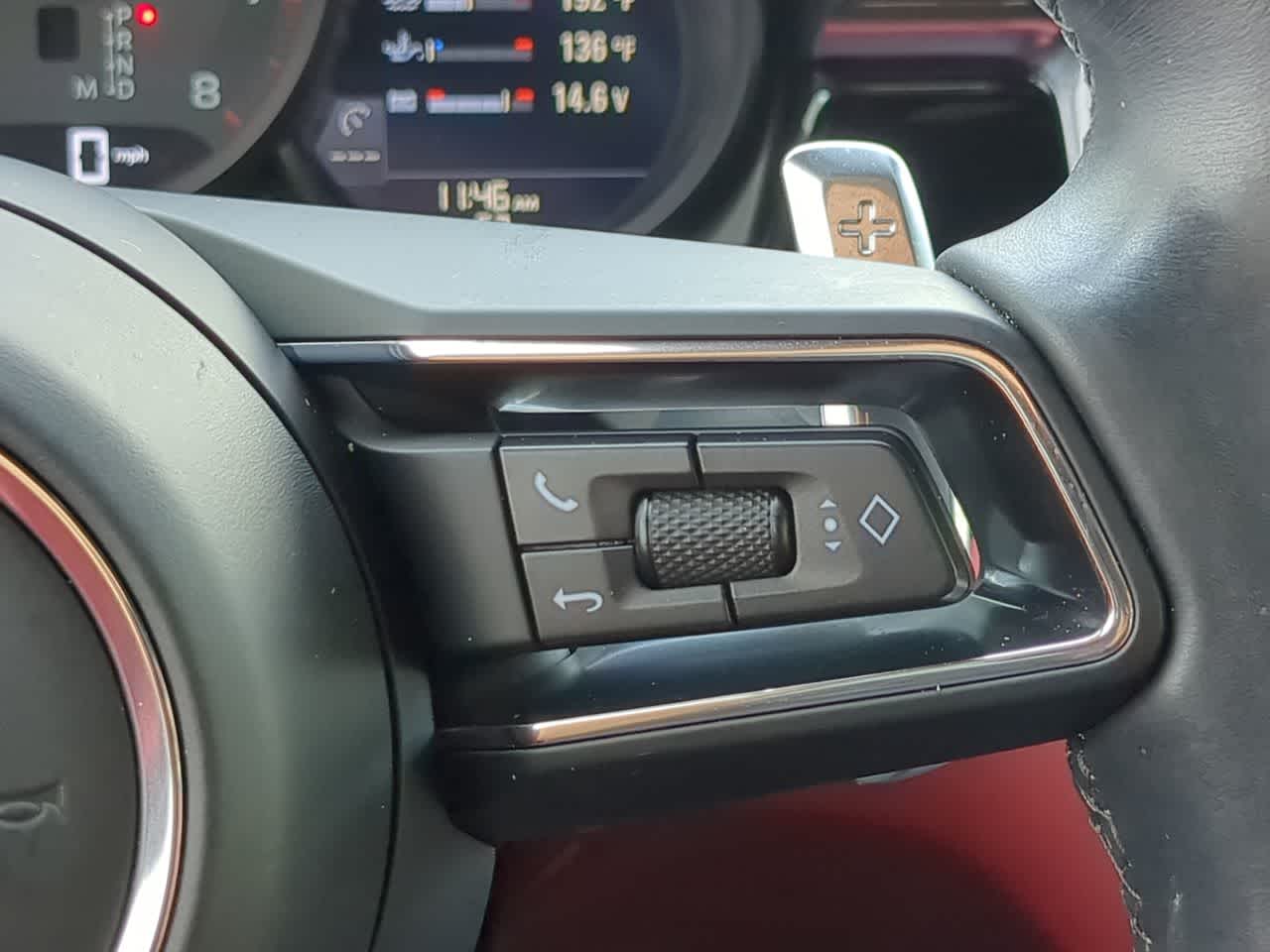 Thumbnail: 2024 Porsche Macan - 27