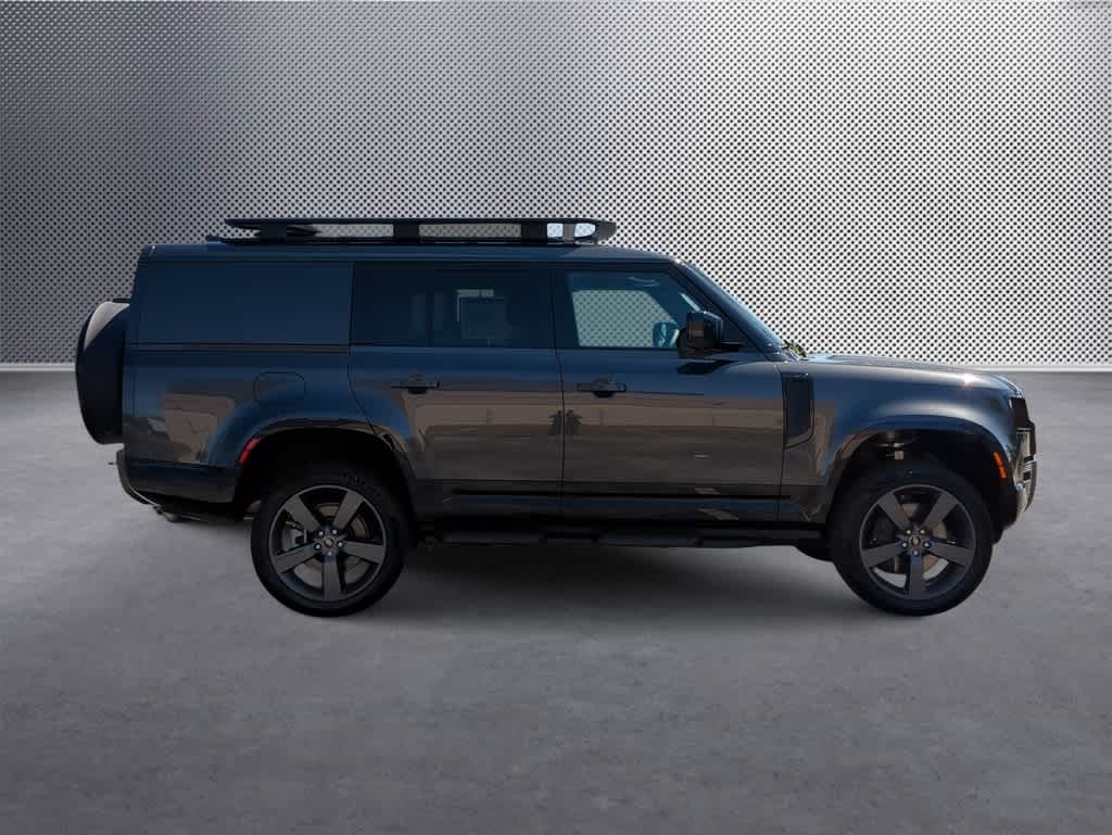 Thumbnail: 2025 Land Rover Defender - 9