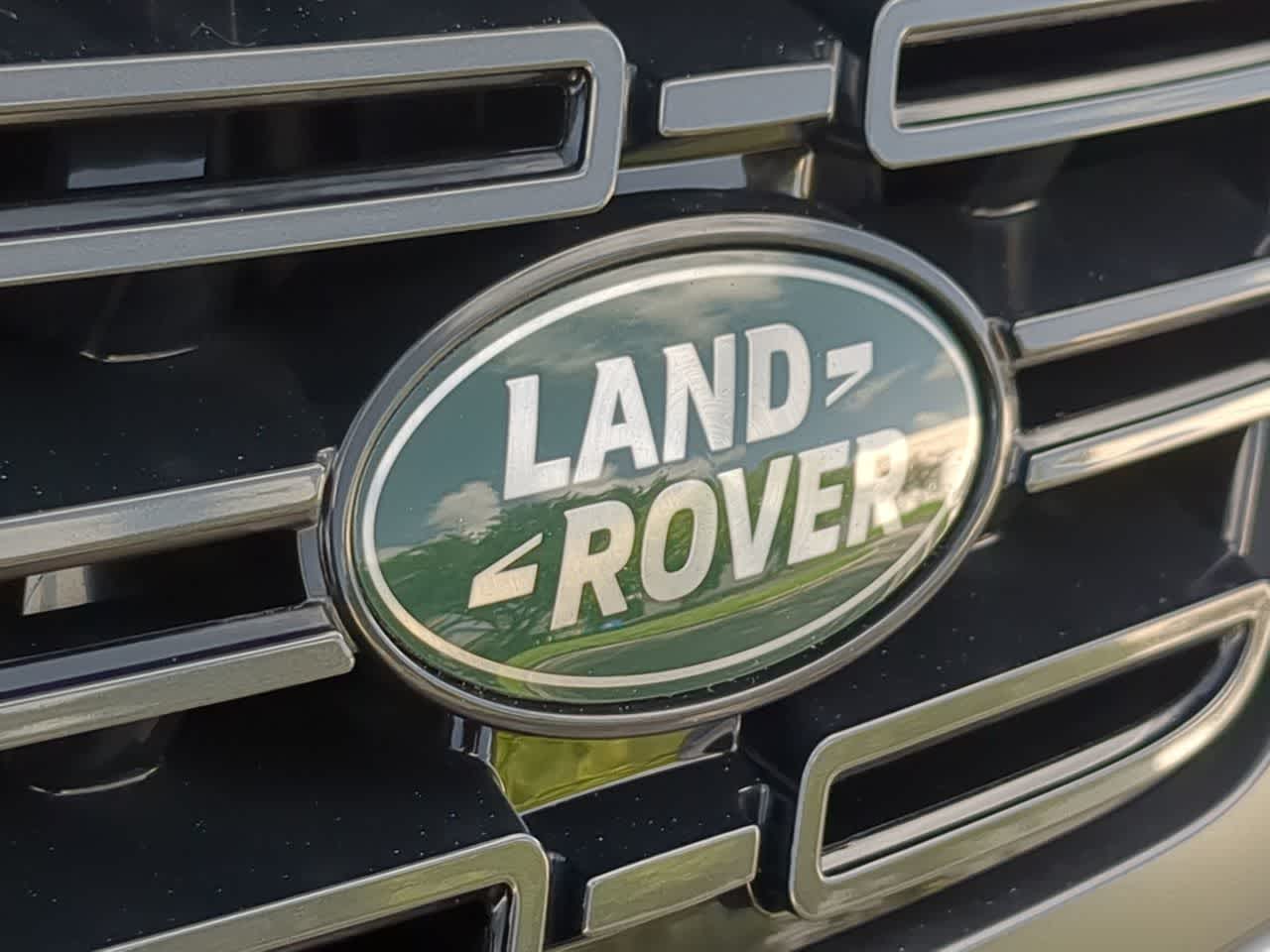 Thumbnail: 2025 Land Rover Range Rover Sport - 11