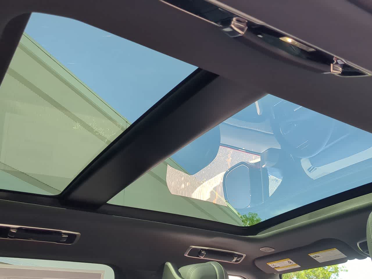 Thumbnail: 2026 Land Rover Range Rover Sport - 22