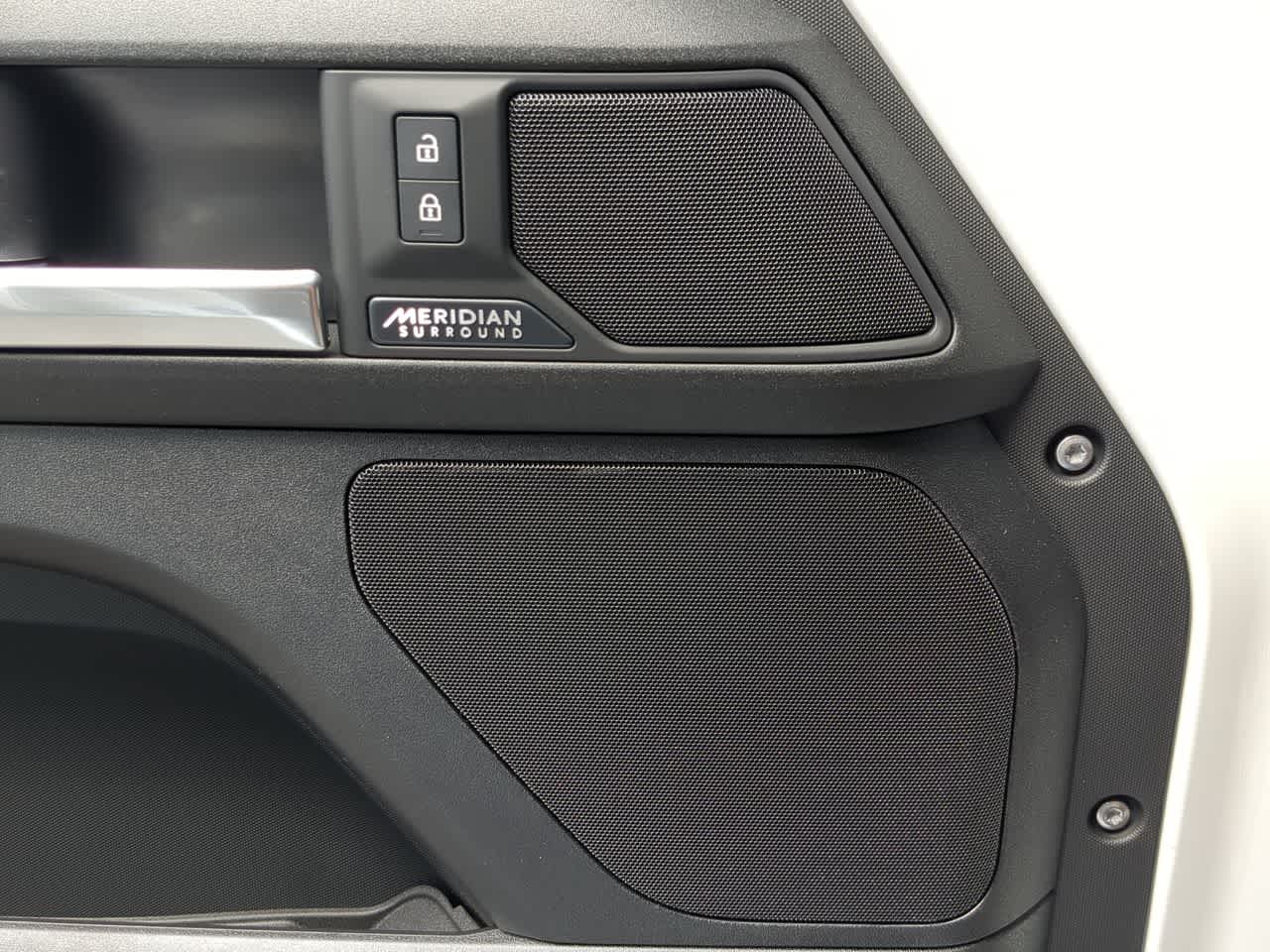 Thumbnail: 2026 Land Rover Defender - 33