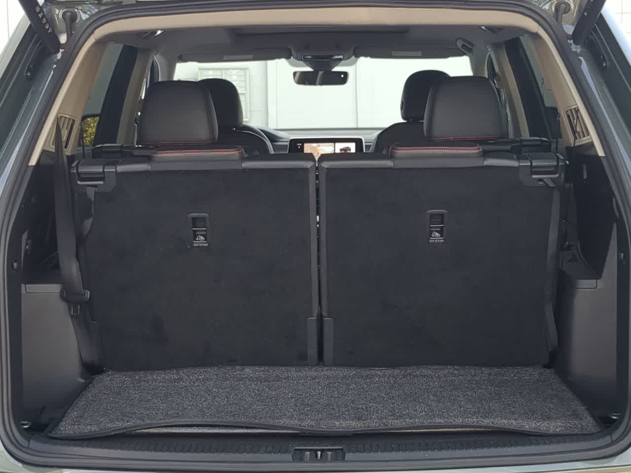 Thumbnail: 2024 Volkswagen Atlas - 35