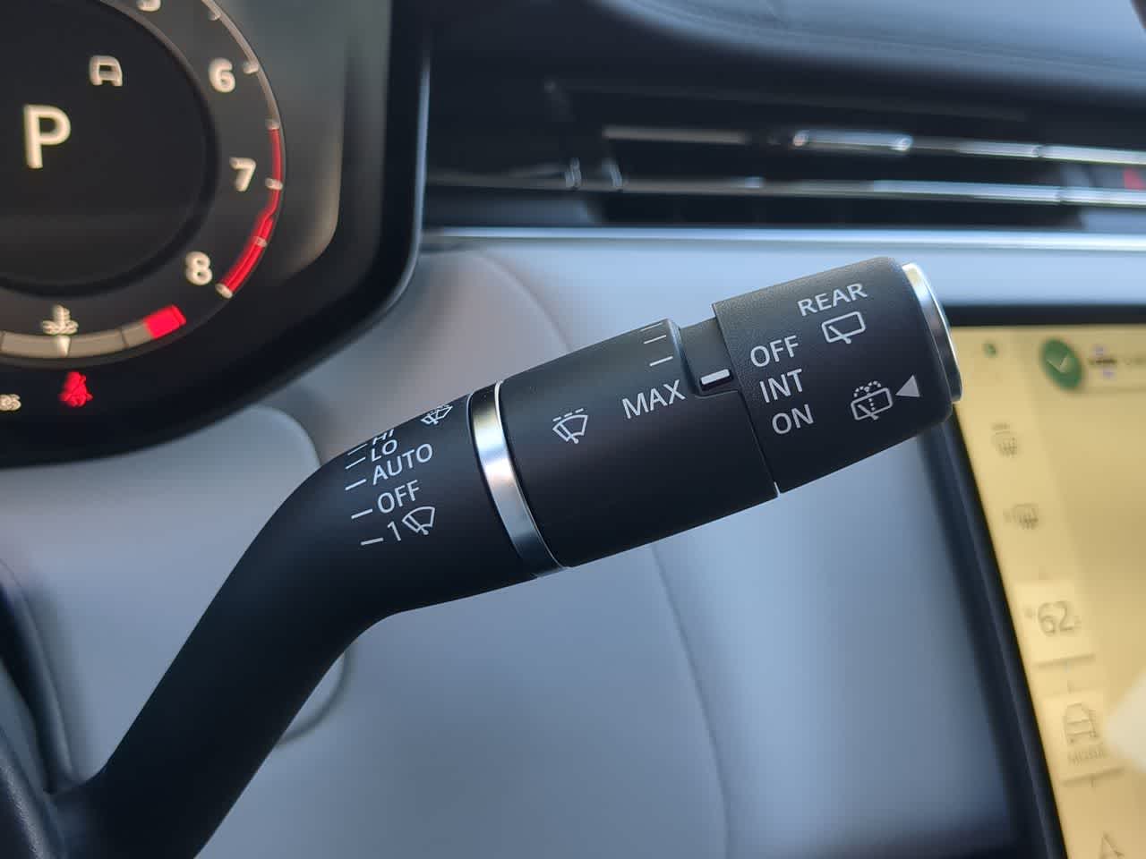 Thumbnail: 2026 Land Rover Range Rover Sport - 28