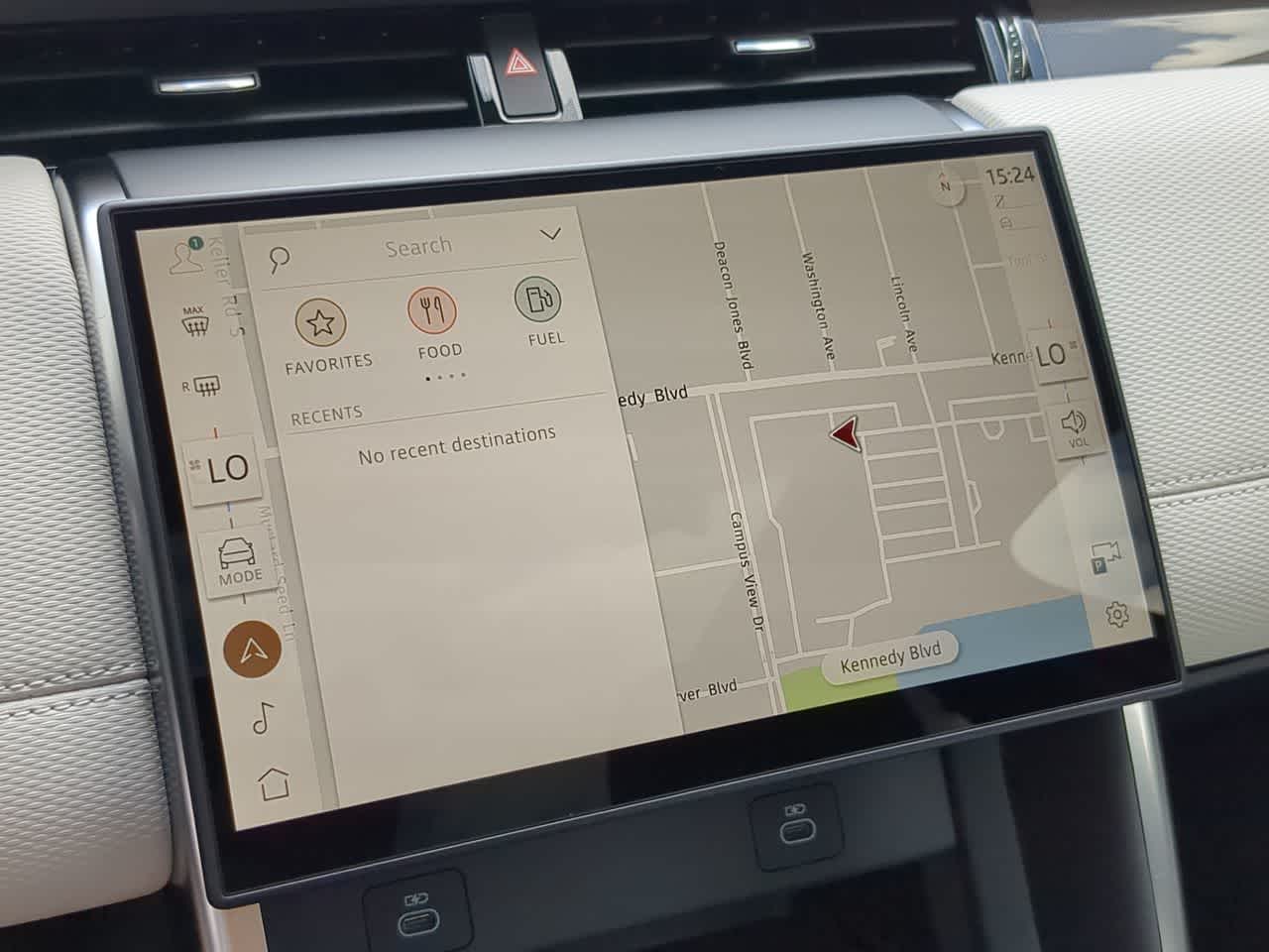 Thumbnail: 2025 Land Rover Discovery Sport - 31