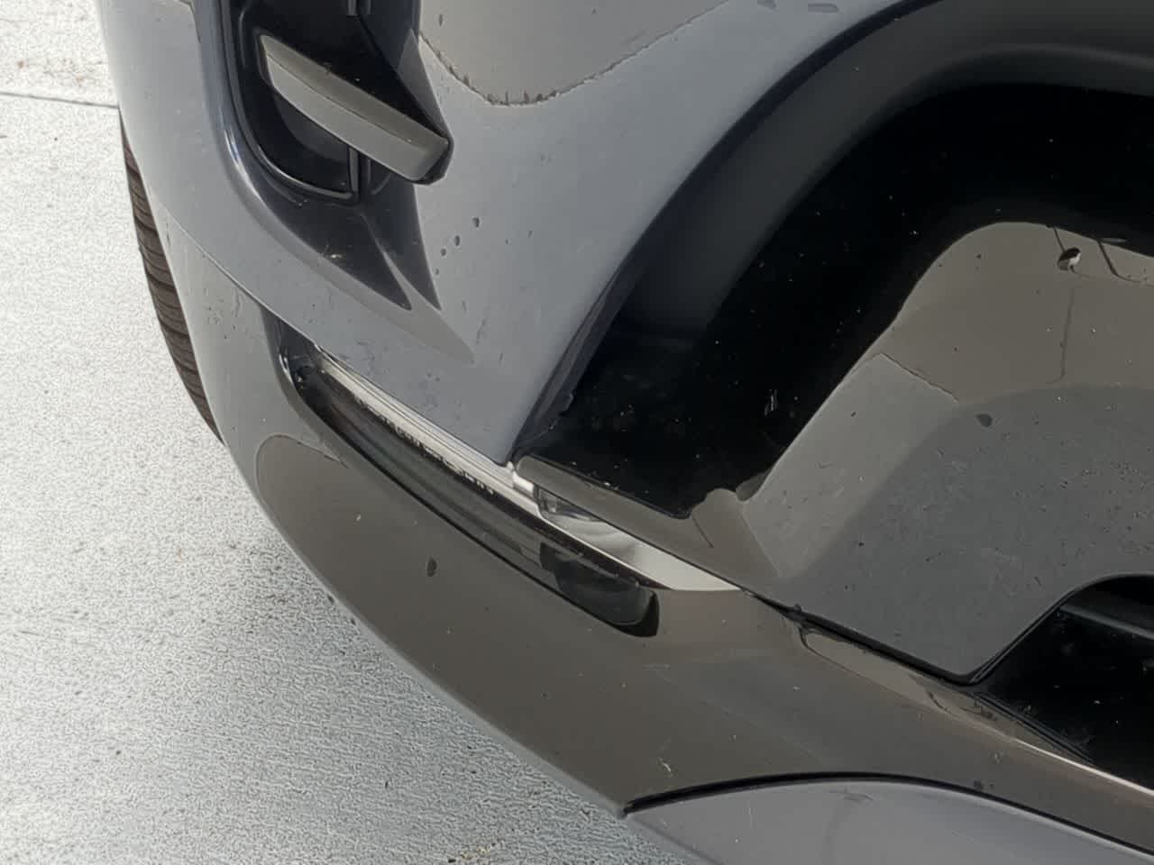 Thumbnail: 2025 Land Rover Discovery - 11