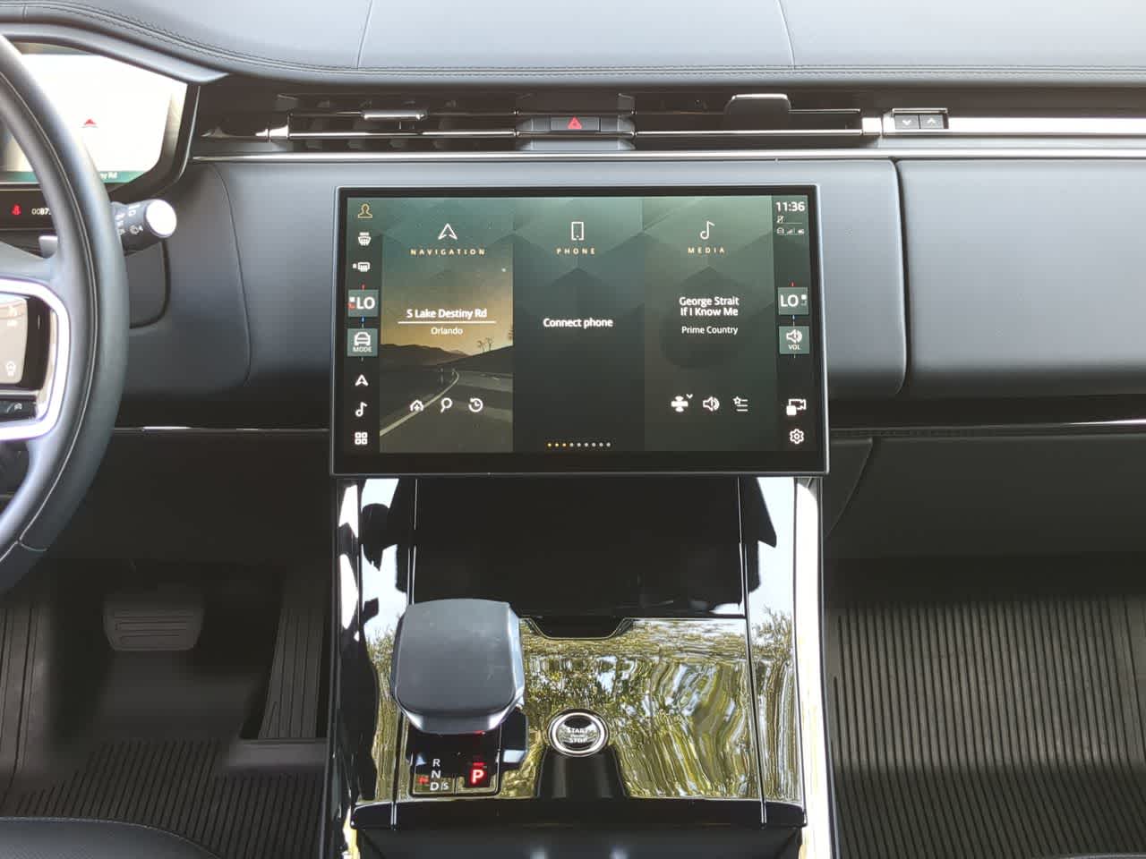 Thumbnail: 2025 Land Rover Range Rover Sport - 28