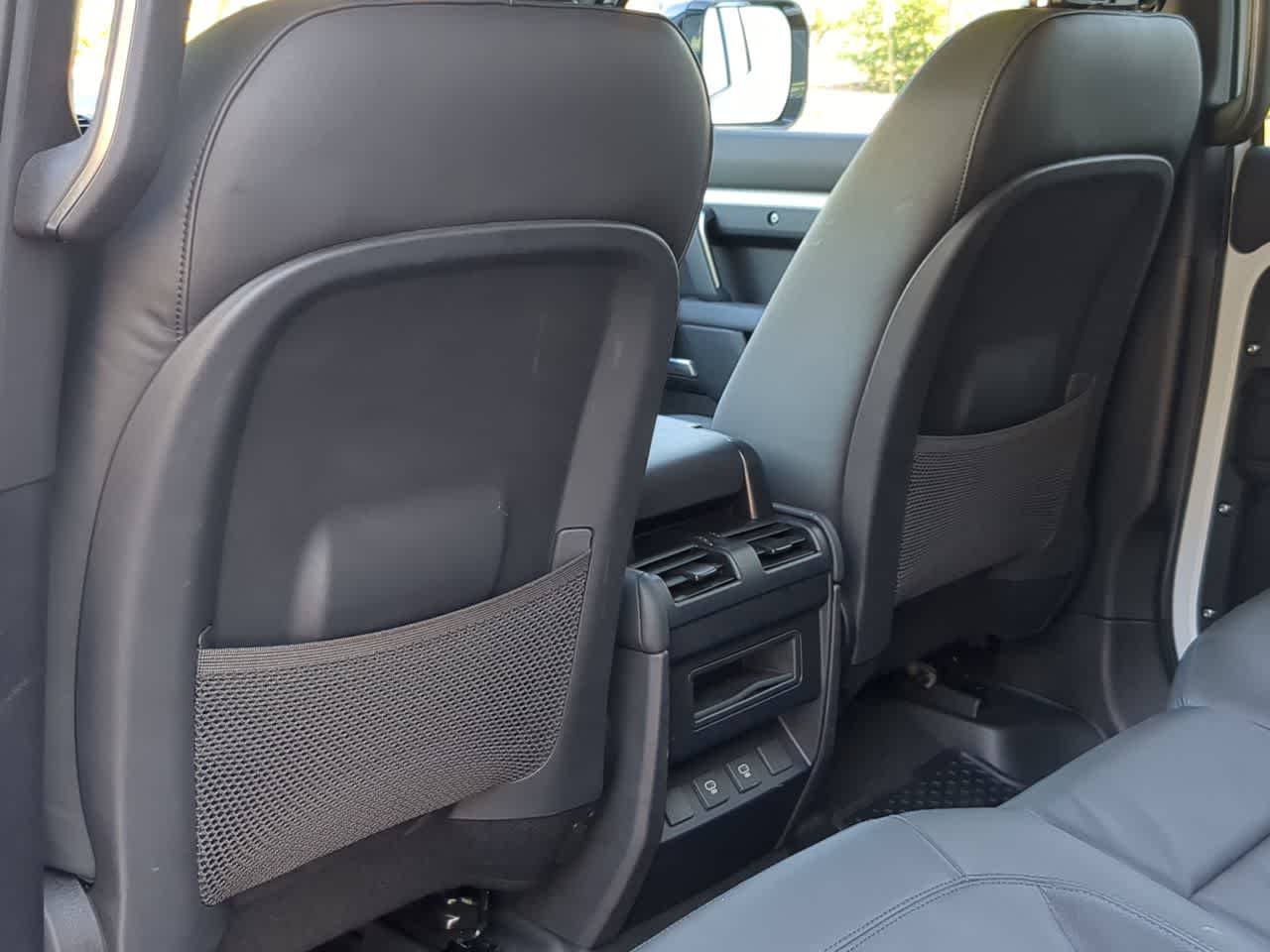 Thumbnail: 2025 Land Rover Defender - 18