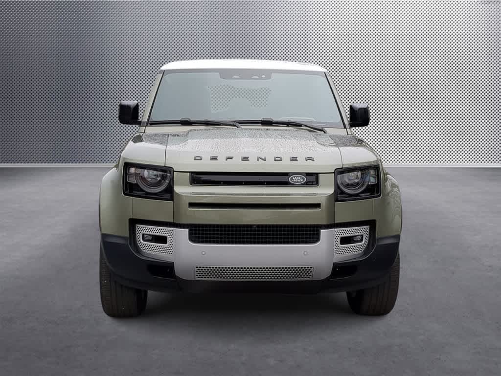 2025 Land Rover Defender 110 3