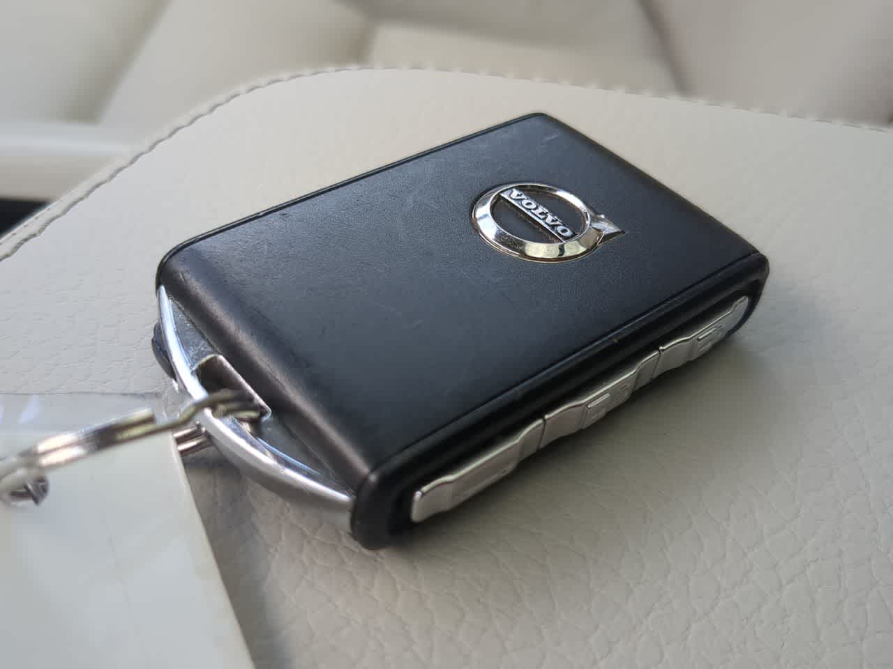 Thumbnail: 2020 Volvo XC90 - 37