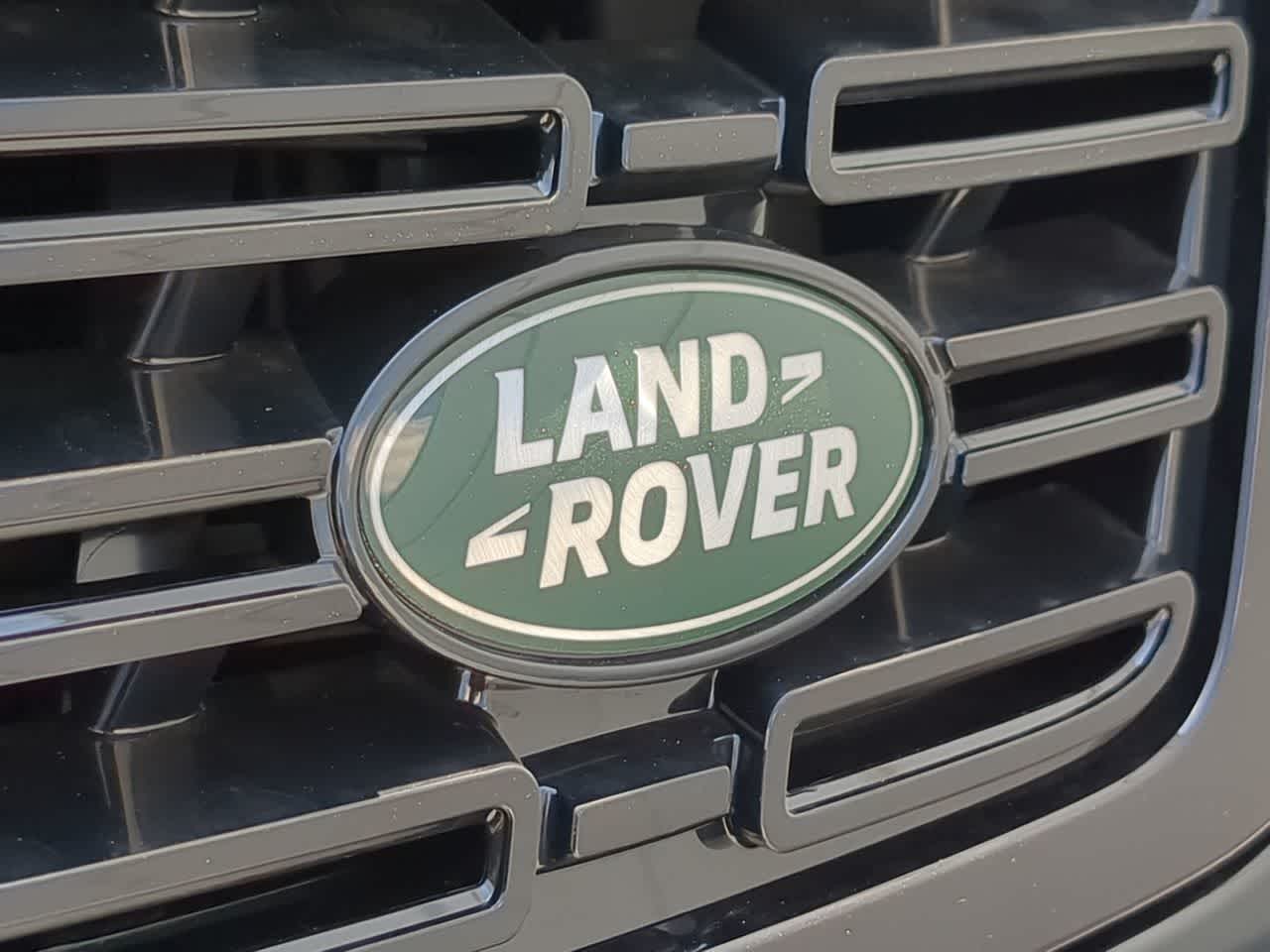 Thumbnail: 2025 Land Rover Range Rover Sport - 11