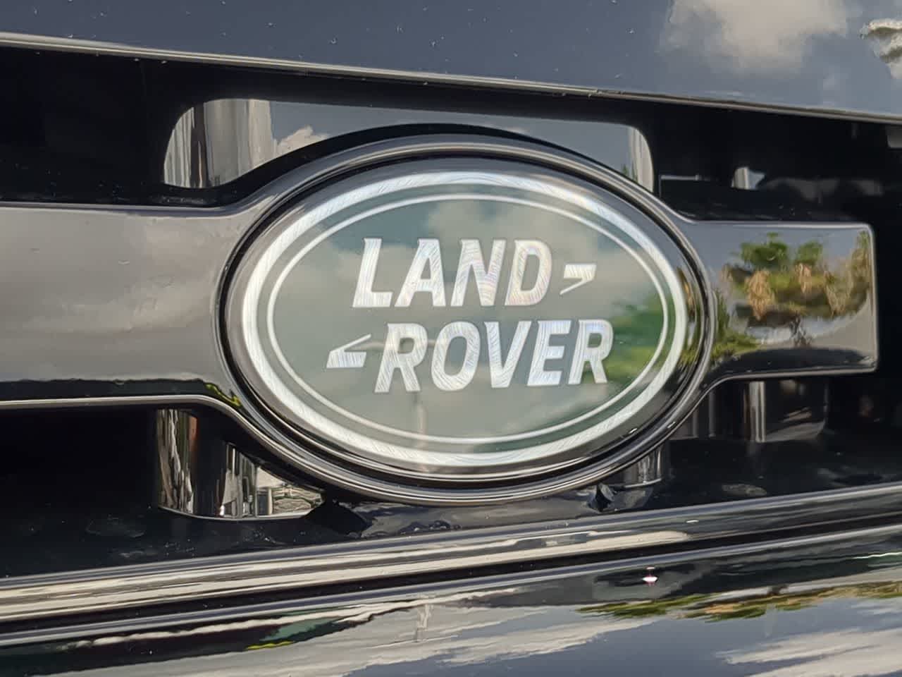 Thumbnail: 2025 Land Rover Defender - 12