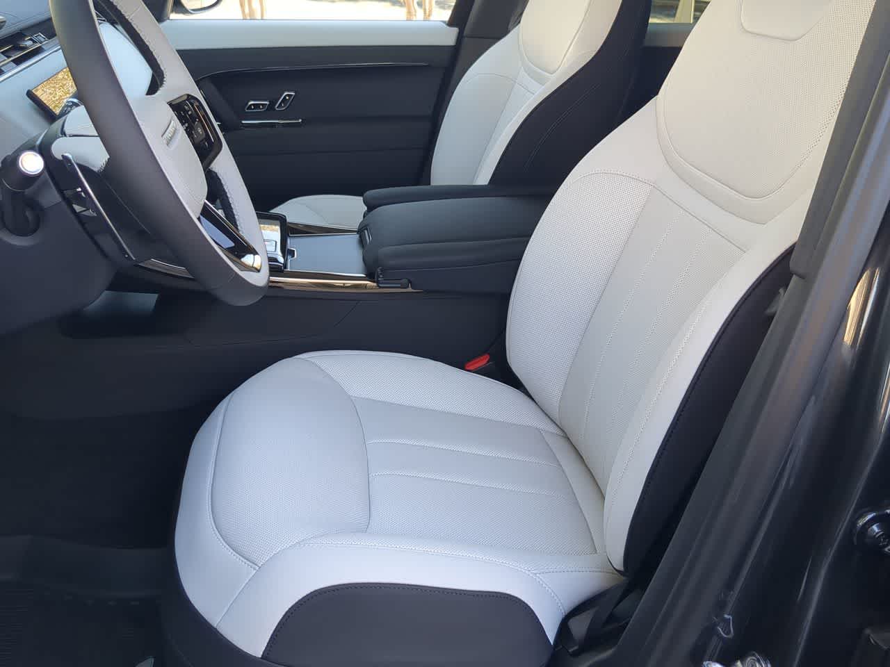 Thumbnail: 2026 Land Rover Range Rover Sport - 17