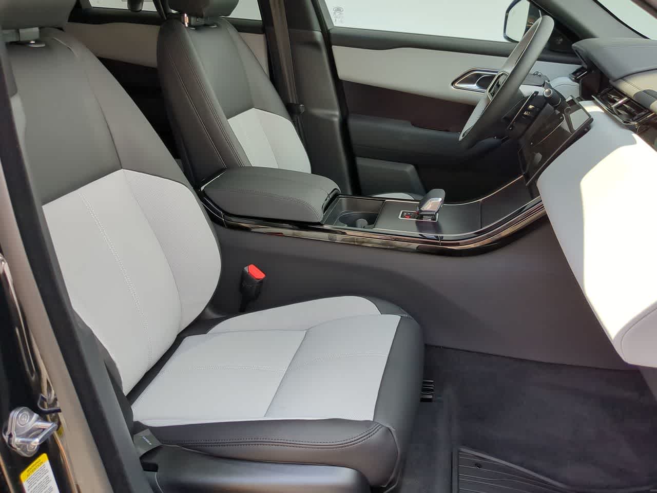 Thumbnail: 2026 Land Rover Range Rover Velar - 24