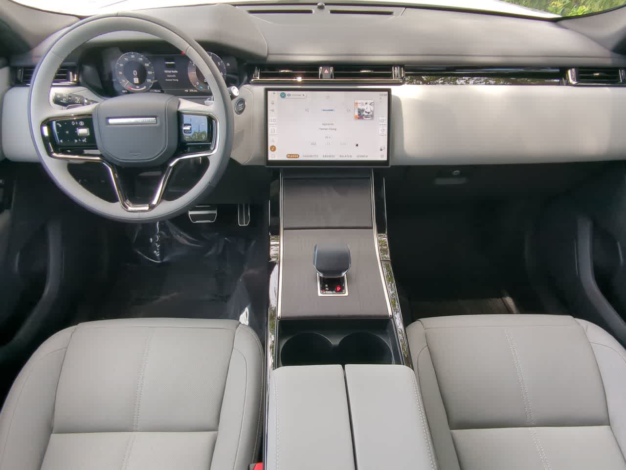 Thumbnail: 2026 Land Rover Range Rover Velar - 15