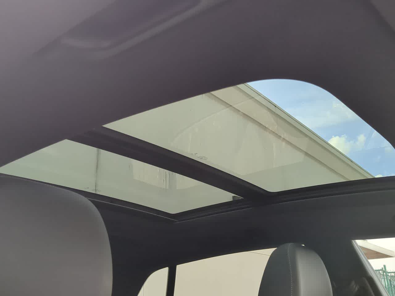 Thumbnail: 2021 Audi Q8 - 18