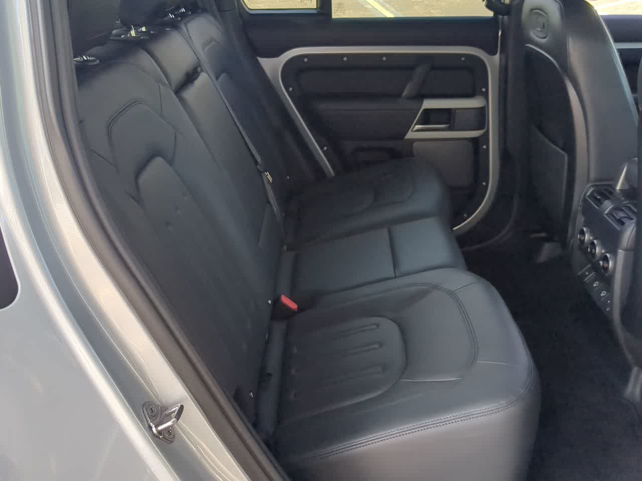 Thumbnail: 2022 Land Rover Defender - 22